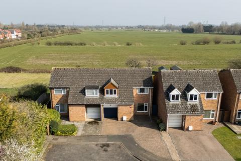 15 Binning Close, Drayton, Abingdon, OX14 4LN
