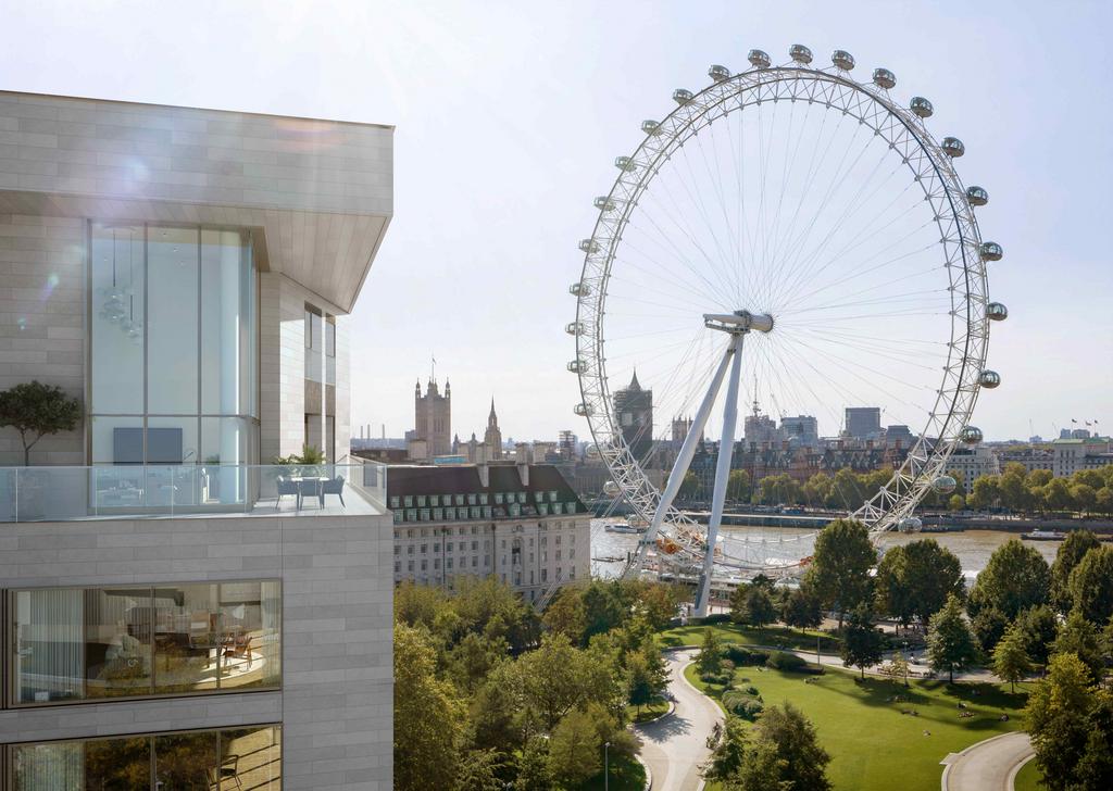 3800 SBP5 Ext Hummingbird London Eye (1).jpg