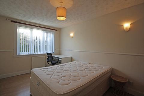 3 bedroom flat to rent, Castle Vale, Stirling, FK9