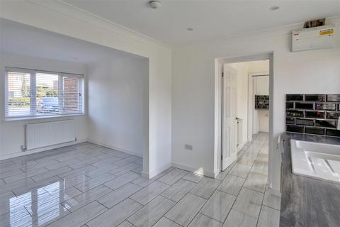 4 bedroom house to rent, Merlin Drive, Ely CB6
