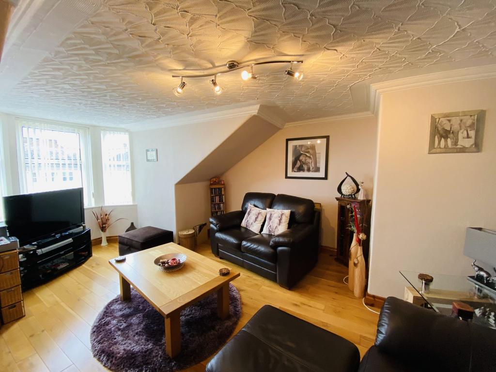 3 Gordon Street, Dumfries, DG1 1 EG - Braidwoods So