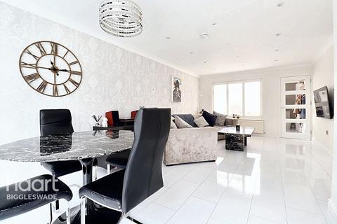 3 bedroom detached house for sale, Ash Grove, Biggleswade