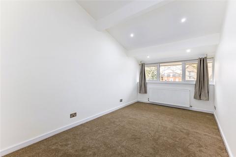 9 Kemps Drive, Northwood, HA6 1UA