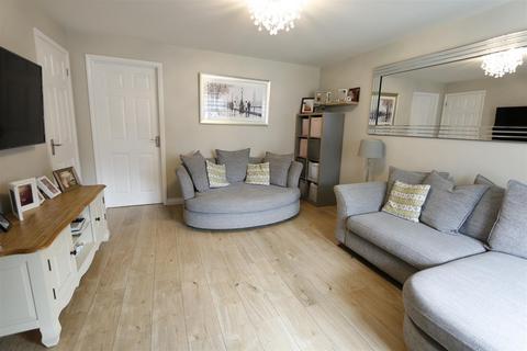8 Barber End, Shefford, SG17 5TB