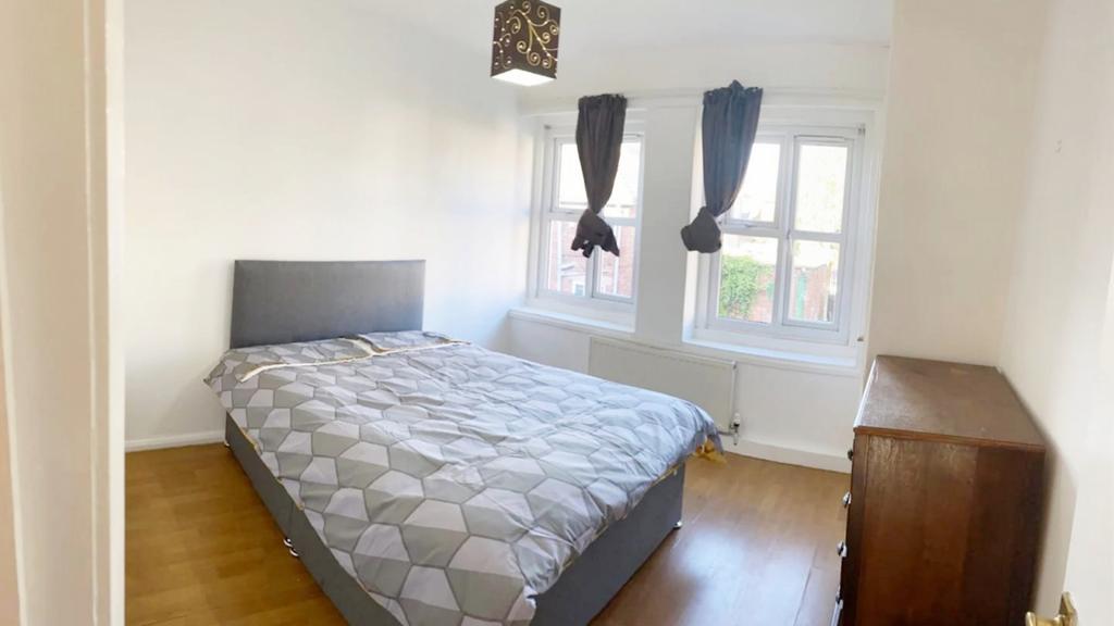 Spacious 3 Bedroom Apartment