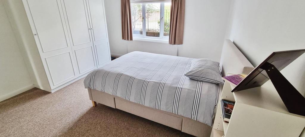 Bedroom One.jpg