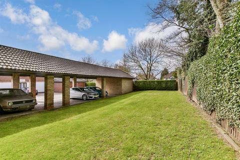 31 Kirk Rise, Sutton, SM1 3BF