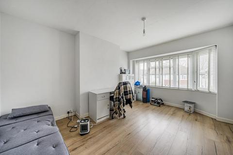 16 Grove Close, Kingston Upon Thames, KT1 2SS
