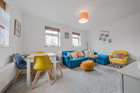 2 bedroom flat for sale, Virginia Water GU25