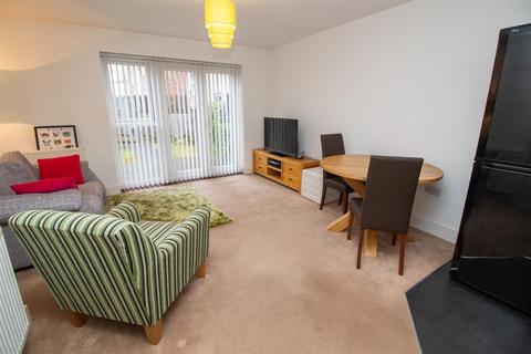 2 bedroom end of terrace house for sale, Northside, The Staithes, Gateshead