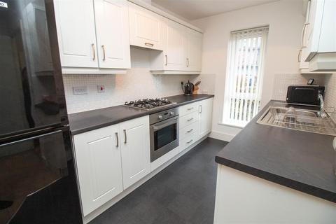 2 bedroom end of terrace house for sale, Northside, The Staithes, Gateshead