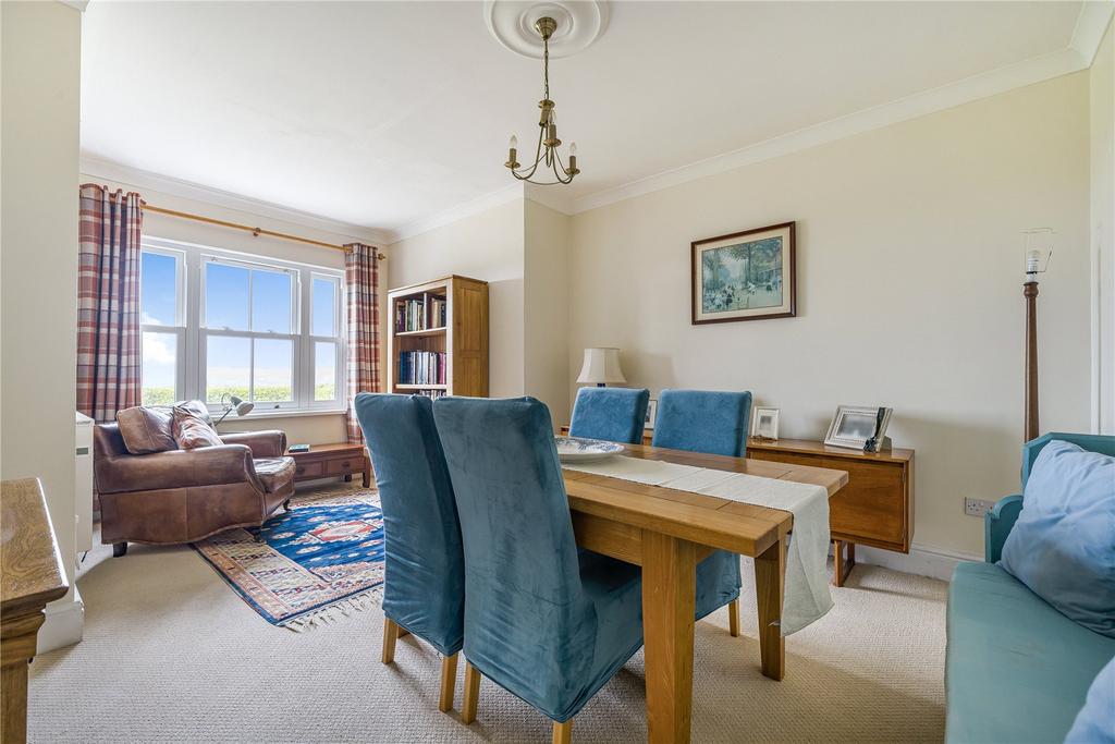 Dining Room / Snug