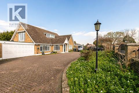 58 Blakes Lane, New Malden, KT3 6NX