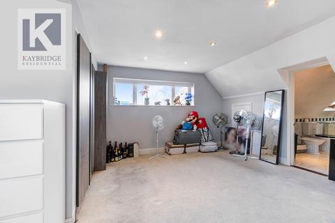 58 Blakes Lane, New Malden, KT3 6NX