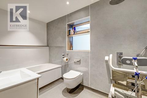58 Blakes Lane, New Malden, KT3 6NX