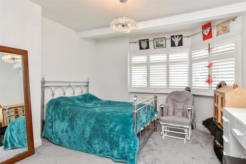 74 Cranleigh Road, Worthing, BN14 7QW