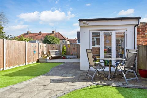 4 bedroom end of terrace house for sale, Cranleigh Road, Worthing, West Sussex