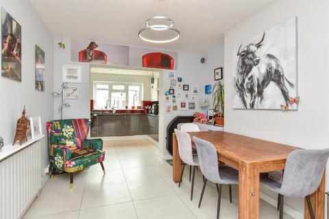 4 bedroom end of terrace house for sale, Cranleigh Road, Worthing BN14