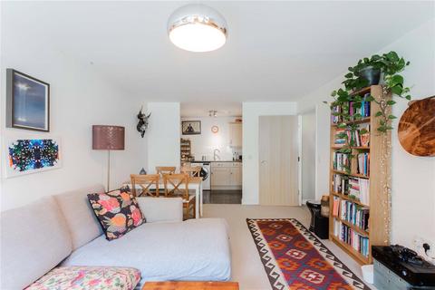 2 bedroom apartment for sale, Cline Road, London, N11