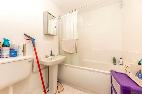 1 bedroom flat to rent, Prestatyn Close, Hertfordshire SG1