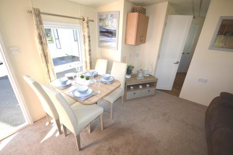 4 bedroom park home for sale, Marlie Holiday Park