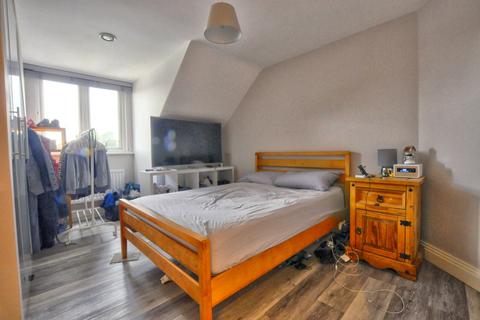 2 bedroom apartment to rent, Marlow SL7