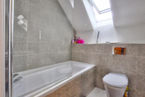 2 bedroom apartment to rent, Marlow SL7