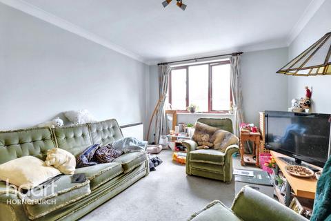 1 bedroom flat for sale, Grenfell Avenue, Hornchurch