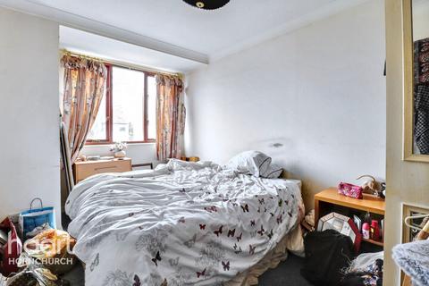 1 bedroom flat for sale, Grenfell Avenue, Hornchurch