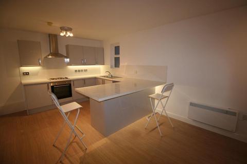 2 bedroom flat to rent, Hadfield Close, Manchester M14