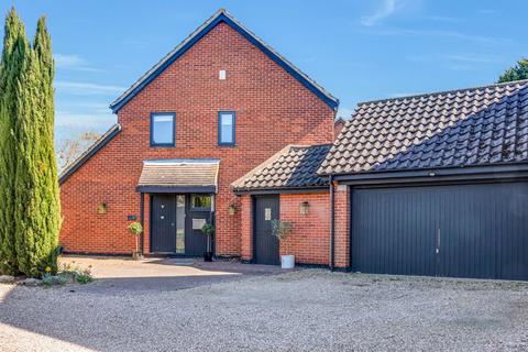 28 Challacombe, Southend-on-sea, SS1 3TY