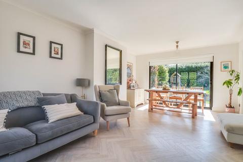 28 Challacombe, Southend-on-sea, SS1 3TY
