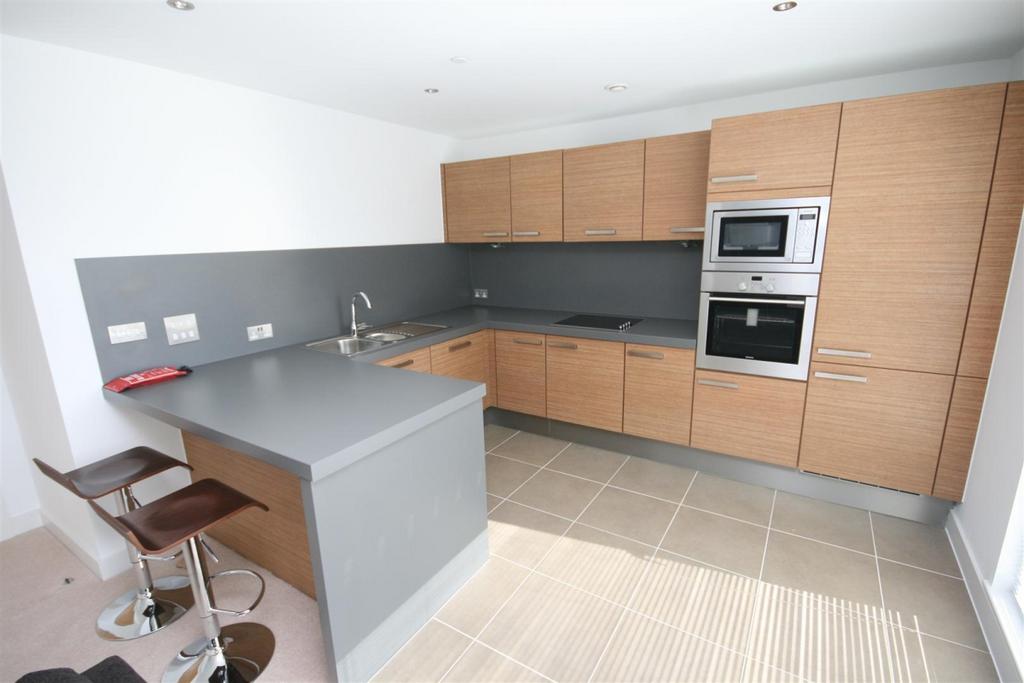 215 Two Bed (3) (...