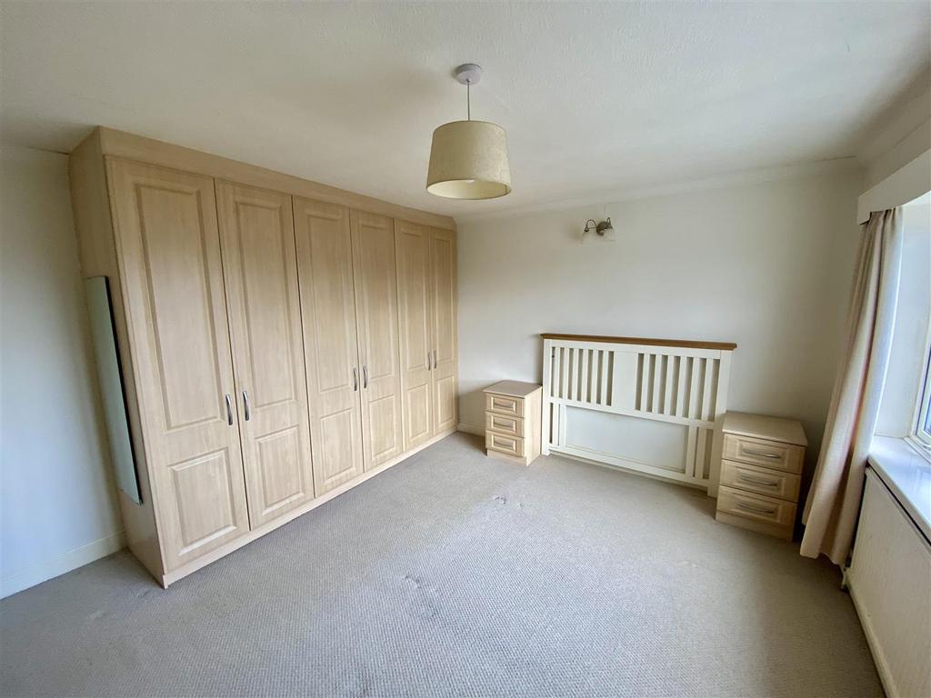 Bramleys Estate Agents - 67 West Royd Avenue - Mir