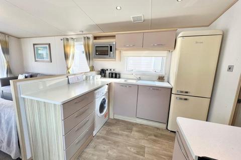 2 bedroom park home for sale, Oaklands Holiday Park