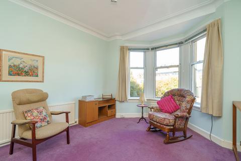 90 Duddingston Park, Edinburgh, EH15 1JZ