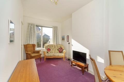 90 Duddingston Park, Edinburgh, EH15 1JZ