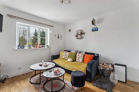 1 bedroom apartment for sale, Alexandra Court, High Wycombe HP12