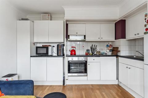 1 bedroom apartment for sale, Alexandra Court, High Wycombe HP12
