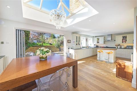 16 Macaulay Road, London, SW4 0QX