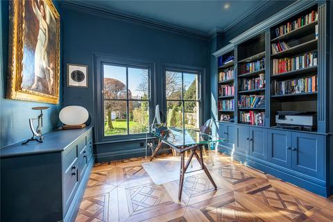 16 Macaulay Road, London, SW4 0QX