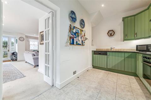 2 bedroom apartment for sale, Shelgate Road, SW11