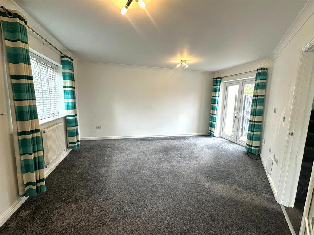 Living Room.jpg