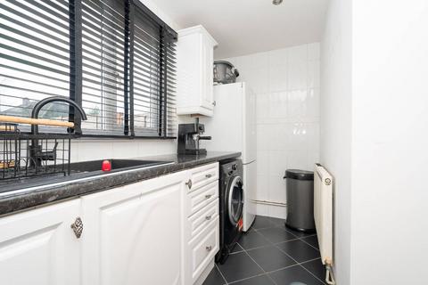 32 Scottswood Road, Bushey, WD23 2DN
