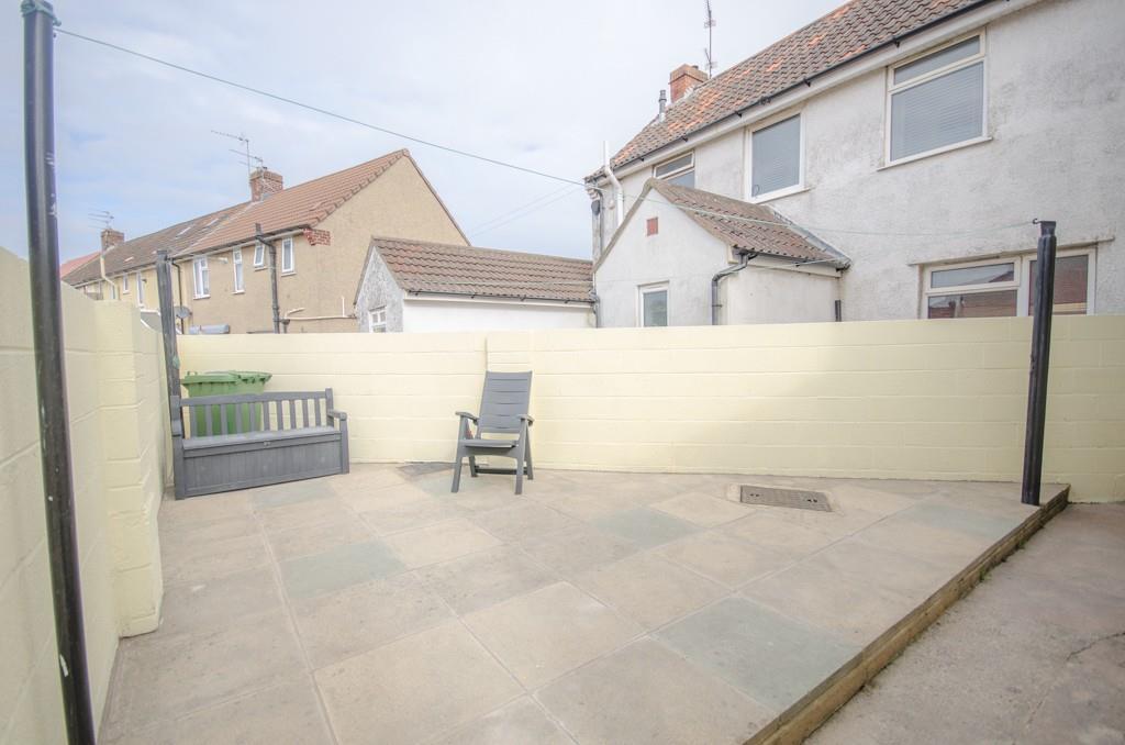 Rear garden pic 2.jpg
