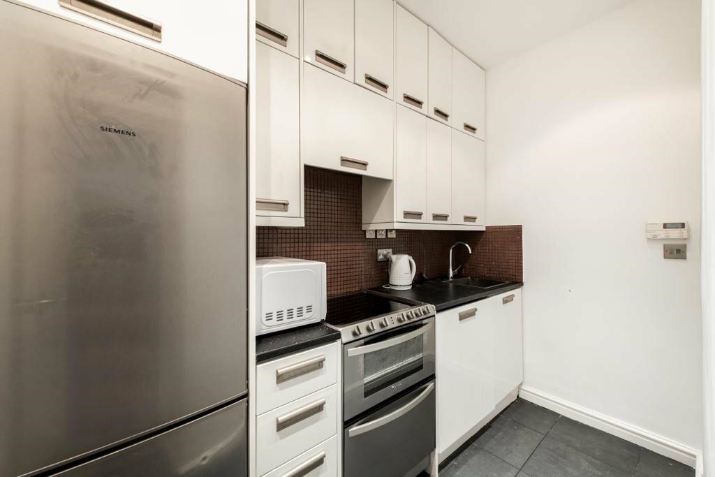 Fitted separate kitchen