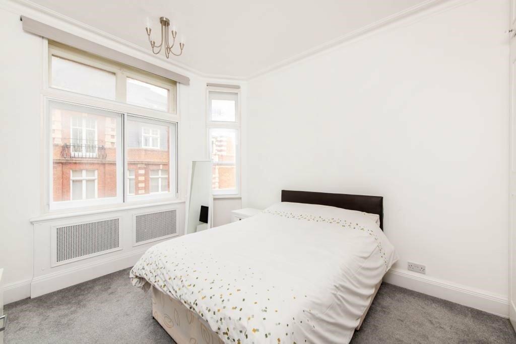 Main bedroom