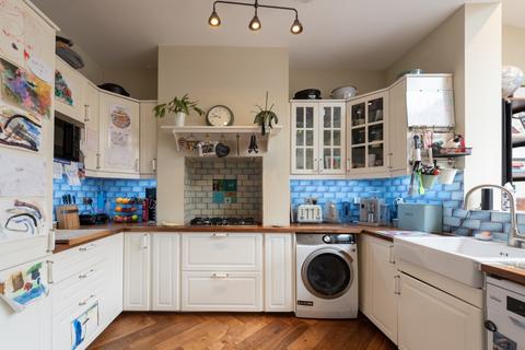 192 Twickenham Road, London, E11 4BH