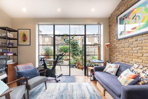 192 Twickenham Road, London, E11 4BH