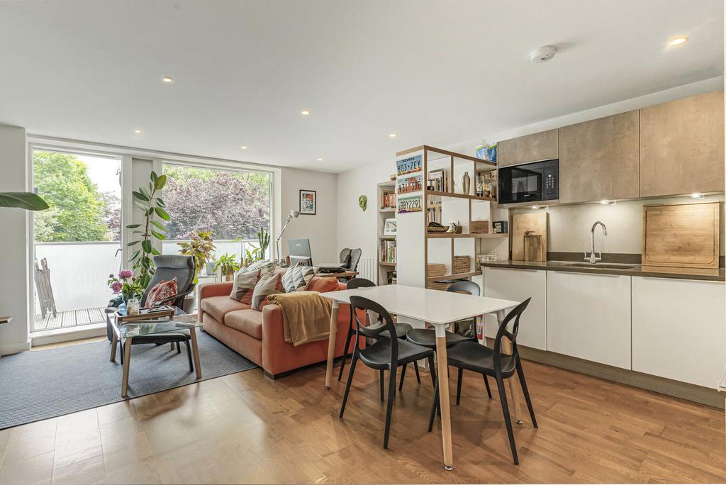 Reception/Kitchen